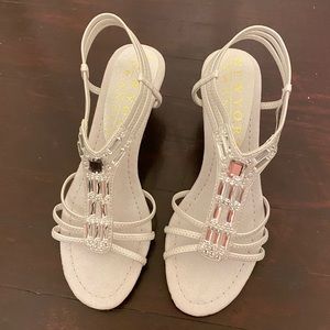 David’s Bridal - New York Transit